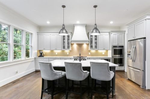200 Laurel Forest Cir, Atlanta, GA 30342-4110