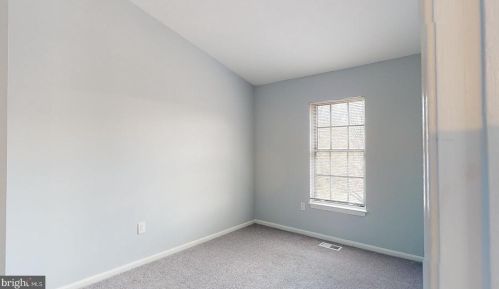 7116 Bedstraw Ct, Springfield VA  22152-3158 exterior