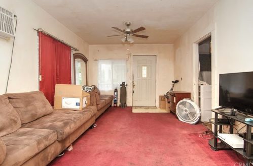 209 Sycamore Ave, Orange, CA 92866-1053