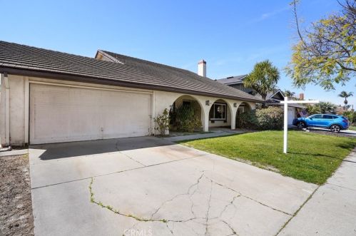 11313 Rochelle St, Los Alamitos, CA 90720-3950