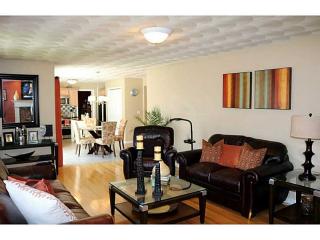 12 Edwards Dr, Hopkinton, RI 02804-2004