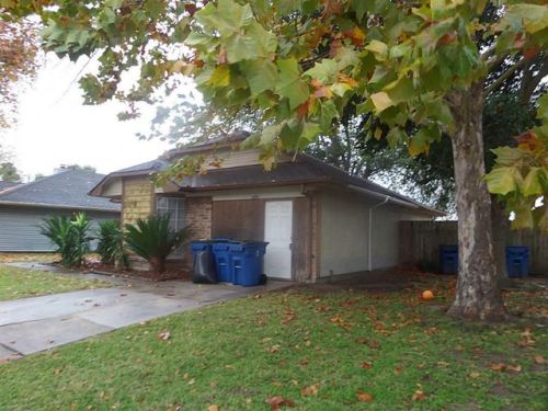4713 Greenwood Dr, Richmond, TX 77471-5580
