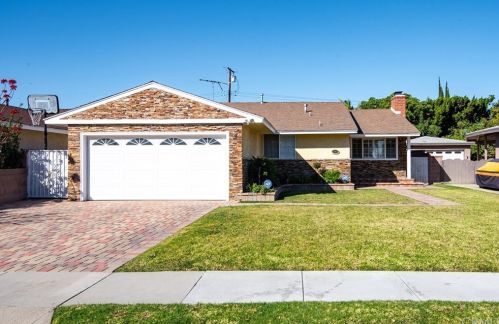 10503 Wiley Burke Ave, Downey, CA 90241-2154