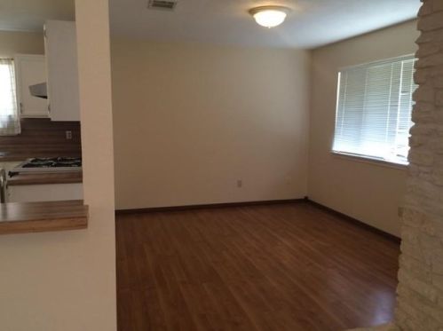 11936 Bittern Holw, Austin TX  78758-3325 exterior