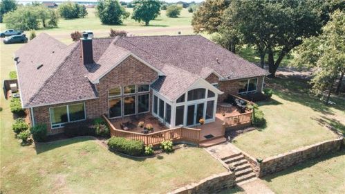 231 Tonkawa Trl, Corsicana, TX 75109-0698