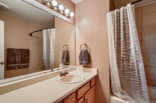 5808 Jericho Way, Aurora CO 80015-3654 exterior