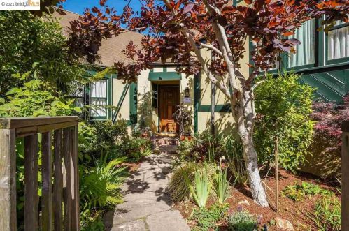 1952 Yosemite Rd, Berkeley, CA 94707-1651