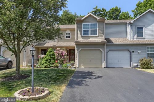 167 Hiddenwood Dr, Harrisburg, PA 17110-3922
