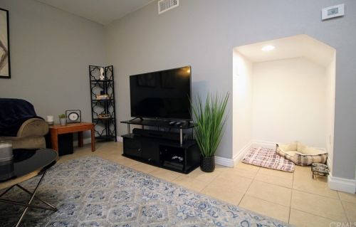 716 Fairhaven St, Anaheim CA  92801-4002 exterior