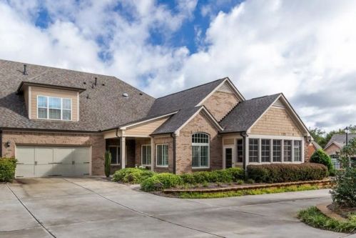 318 Brookhaven Walk, Duluth, GA 30097-1692