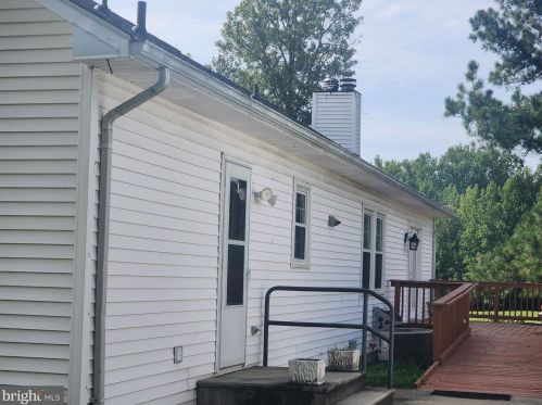 7270 Lipscomb Rd, Woodford, VA 22580-2042