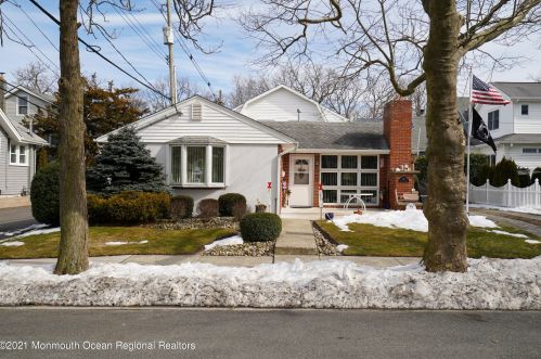 610 4th Ave, Avon, NJ 07717-1255