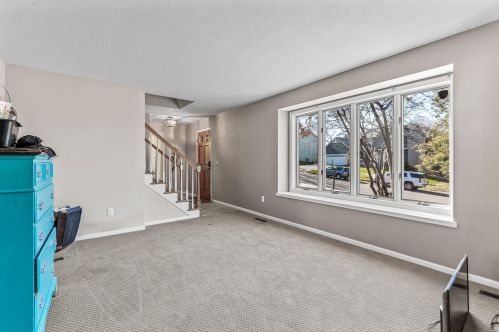 412 High Point Curv, Saint Paul, MN 55119-6754