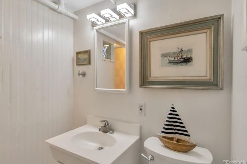 2661 Gaylord St, Denver CO  80205-4619 exterior