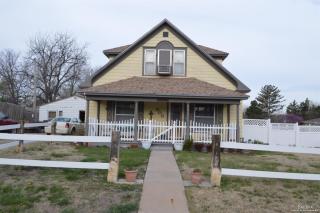 906 Paul St, Ellsworth, KS 67439-2520
