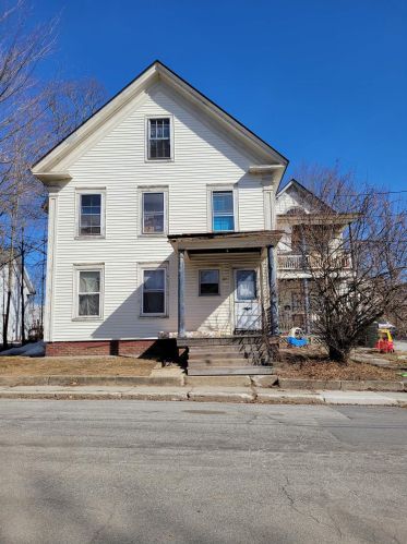 14 Spruce Ave, Unity, NH 03743-5306