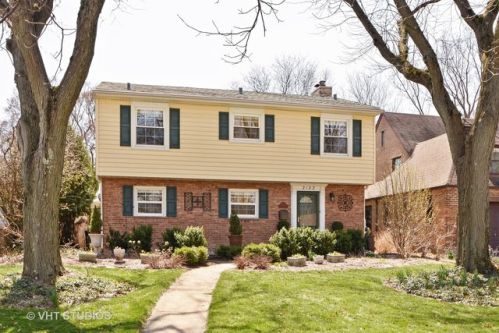2122 Evans Rd, Homewood, IL 60422-1606