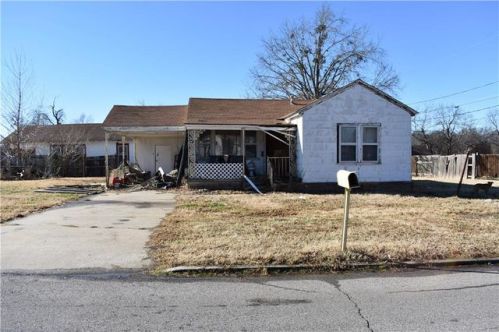 811 Timmons St, Seminole, OK 74868-3815