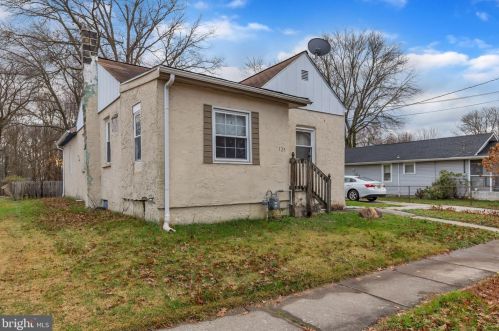 125 Park Ave, Somerdale, NJ 08083-1525