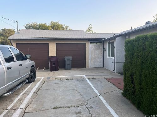 135 12th St, Beaumont, CA 92223-1626