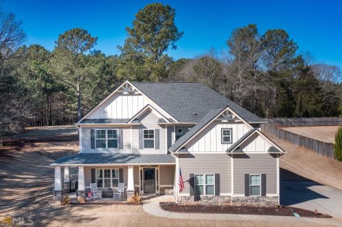 55 Coggins Farm Ln, Newnan, GA 30265-6122