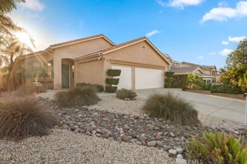 8379 Plainview St, Riverside, CA 92508-6186