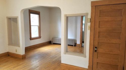 996 Charles Ave, Saint Paul MN  55104-2616 exterior