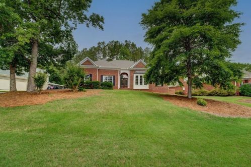 8356 Fairway Dr, Porterdale, GA 30014-2641