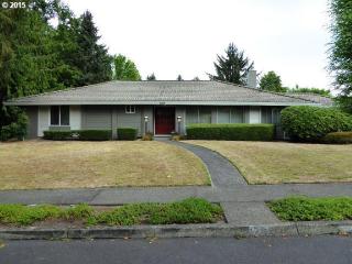 1765 Arcadia Ct, Beaverton, OR 97006-5613