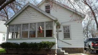 1204 Janssen St, Pekin, IL 61554-4758