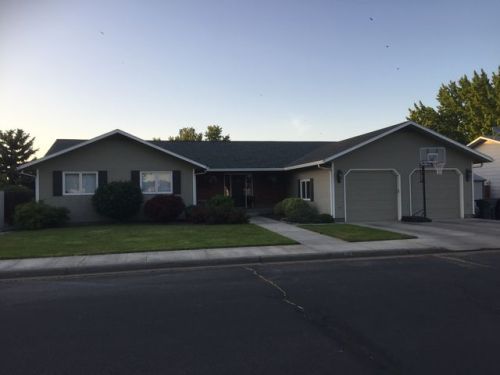 600 Division Ave, Hermiston, OR 97838-2258