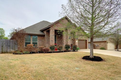 6321 Lake Side Dr, Fort Worth, TX 76135