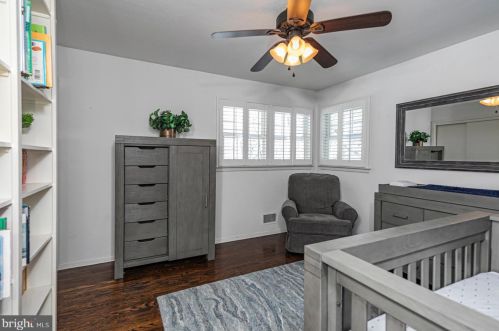 275 Cherry Vly Rd, Princeton NJ  08540-7917 exterior