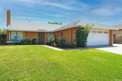 1253 Lorraine Pl, Rialto, CA 92376-5582