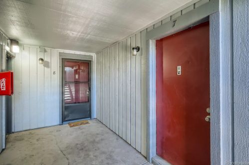 14046 Stanford Cir, Denver, CO 80015-1010