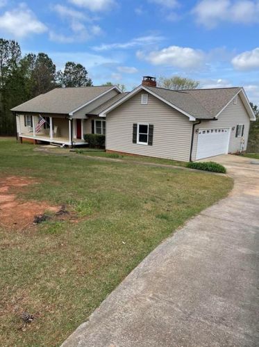 4023 Camp Springs Dr, Gainesville, GA 30507-8100