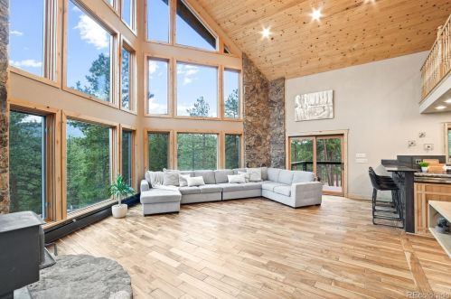 8257 Summit Dr, Morrison CO  80465-2431 exterior