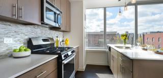 1890 Maple Ave, Evanston IL  60201-3142 exterior