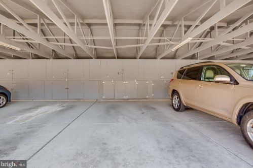 15111 Glade Dr, Silver Spring MD 20906-1542 exterior