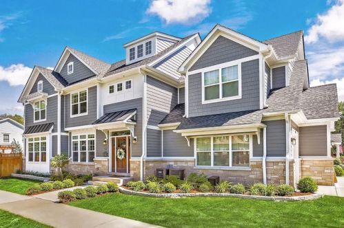763 Chatham Ave, Elmhurst, IL 60126-4528
