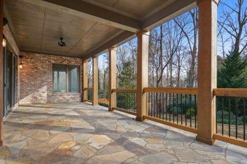 3896 Flowerland Dr, Atlanta GA  exterior