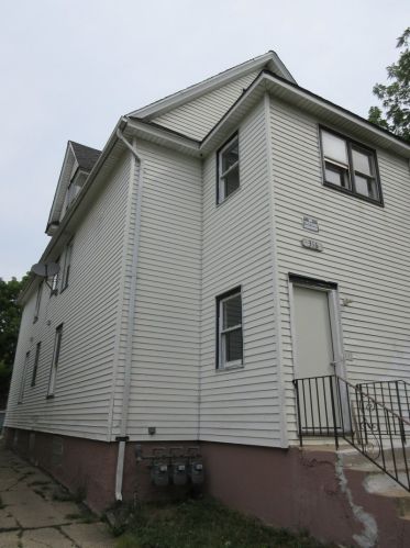 316 Ravine Ave, Waukegan, IL 60085-6400