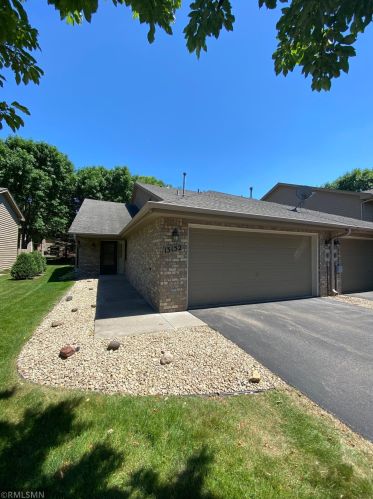 13152 Gemstone Ct, Saint Paul, MN 55124-7685