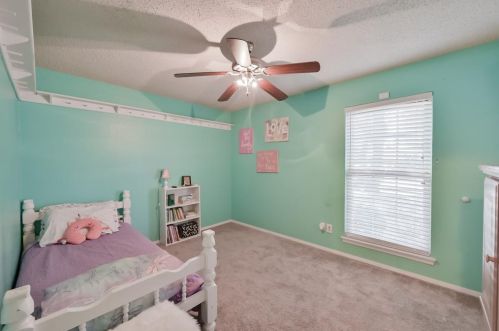 1402 Breckenridge Rd, Midlothian TX  76063-2812 exterior
