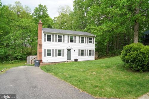 26 Rosewood St, Fredericksburg, VA 22405-1426