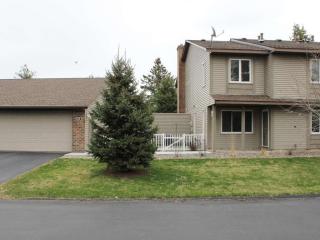 4710 Lund Pt, Saint Paul MN  55122-2622 exterior