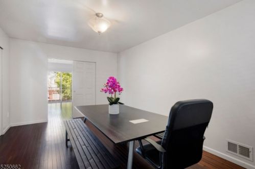 23 Grant Way, Princeton NJ  08540-1667 exterior