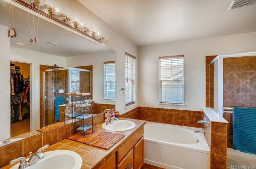 25470 Hinsdale Pl, Denver CO  80016-2198 exterior