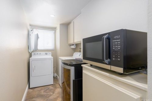 8198 Woodsboro Ave, Anaheim CA  92807-2519 exterior