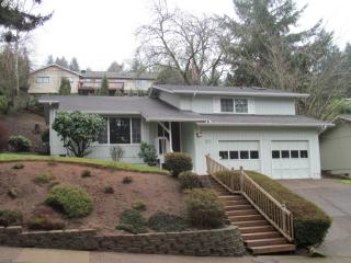 2260 27th Ave, Eugene OR  97405-1422 exterior